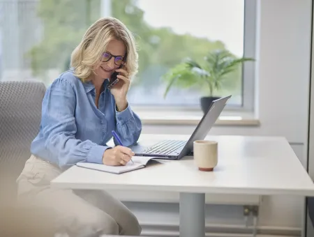 Aline telefoon verzekeringsexpert